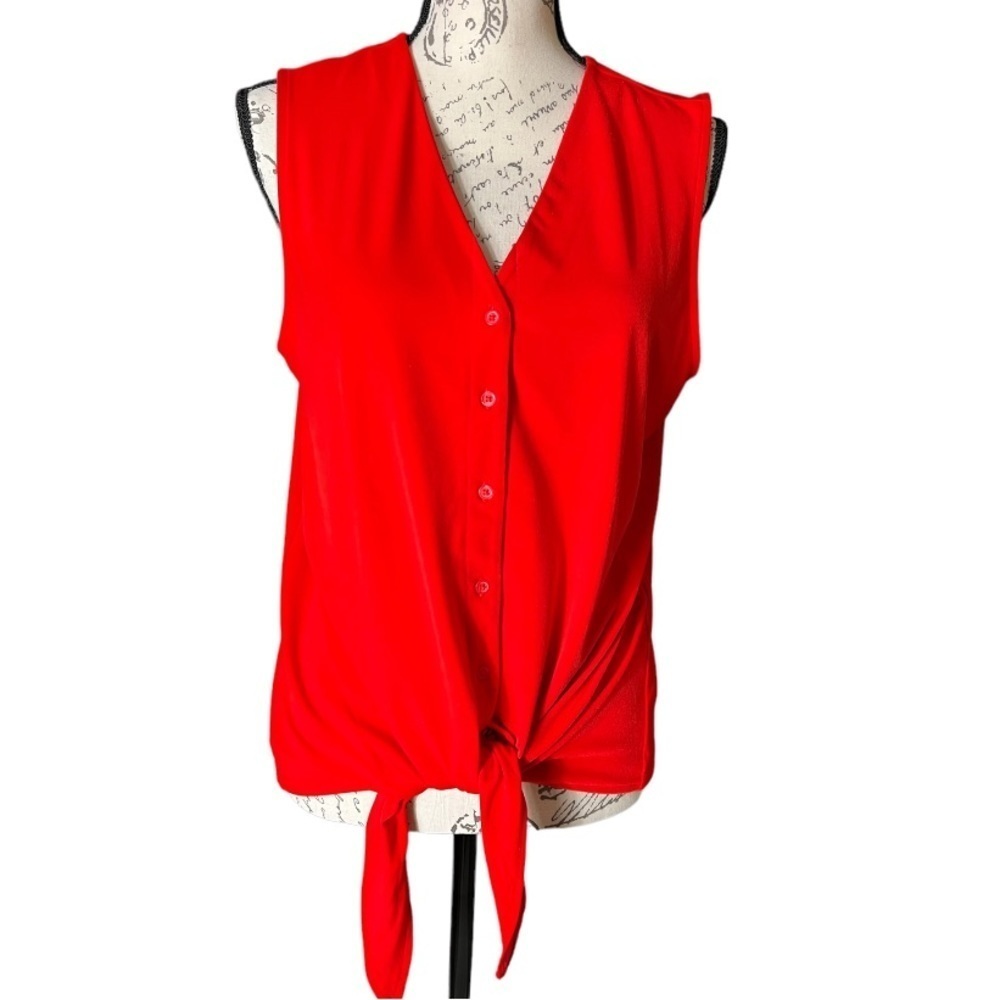 Ann Taylor button down/tie bottom sleeveless blouse size M